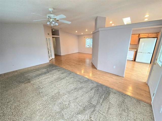 Detail Gallery Image 9 of 45 For 20701 Beach Blvd #168,  Huntington Beach,  CA 62648 - 3 Beds | 2 Baths