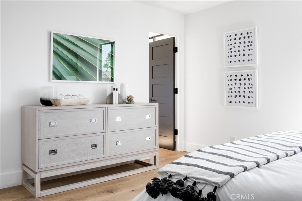 MLS #OC25140282 img 37