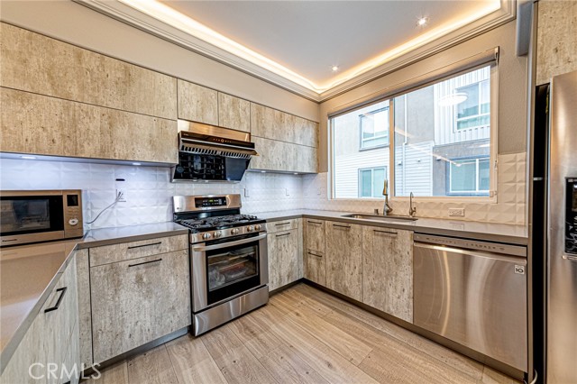 Detail Gallery Image 9 of 47 For 9046 Garvey Ave #32,  Rosemead,  CA 91770 - 3 Beds | 3/1 Baths