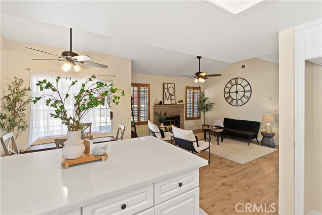 Detail Gallery Image 6 of 22 For 23143 Sweeney Dr, Moreno Valley,  CA 92553 - 3 Beds | 2 Baths