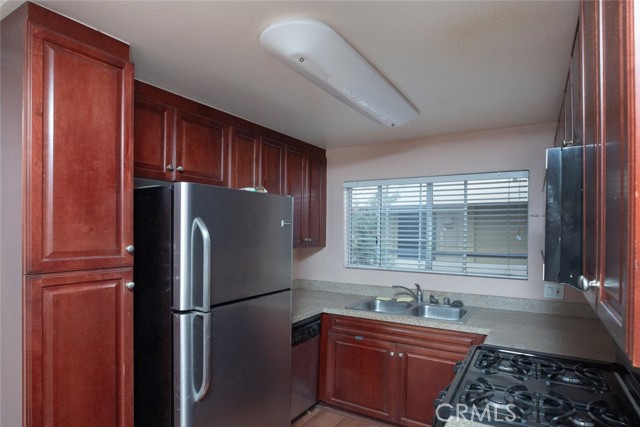 Detail Gallery Image 15 of 31 For 5540 Owensmouth Ave #206,  Woodland Hills,  CA 91304 - 2 Beds | 2 Baths