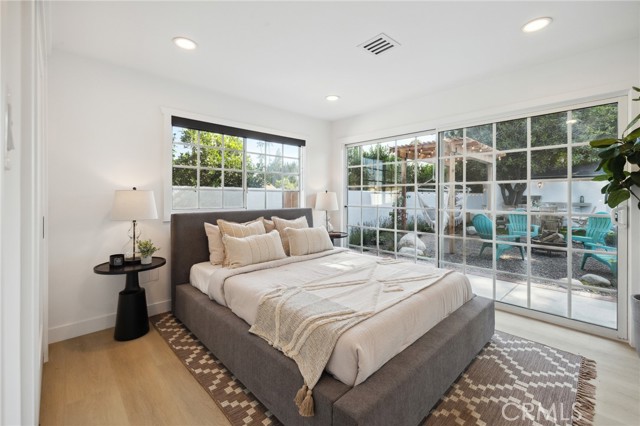 6105 Bellingham Avenue, North Hollywood CA: https://media.crmls.org/medias/0c7f0631-4f27-45b2-879a-4a2cd81d37b5.jpg