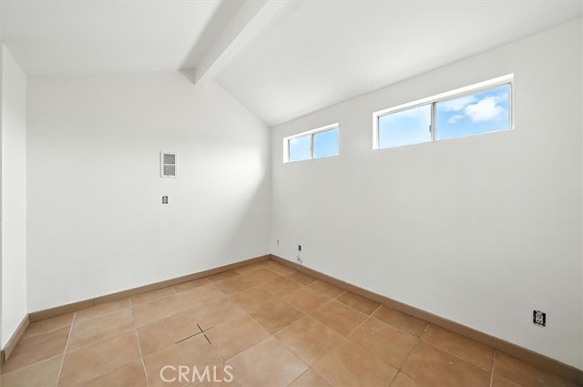 Detail Gallery Image 14 of 26 For 19834 Sandpiper Pl #64,  Newhall,  CA 91321 - 3 Beds | 2 Baths