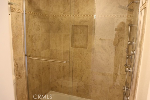 2385 Roscomare Road, Bel Air CA: https://media.crmls.org/medias/0c7f3e76-ceba-4529-a124-32c846b6ee56.jpg