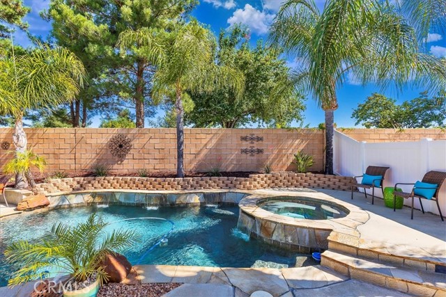 32598 Breton Drive, Winchester CA: https://media.crmls.org/medias/0c7f6363-3ada-45ef-9a24-c0acf4075cd8.jpg