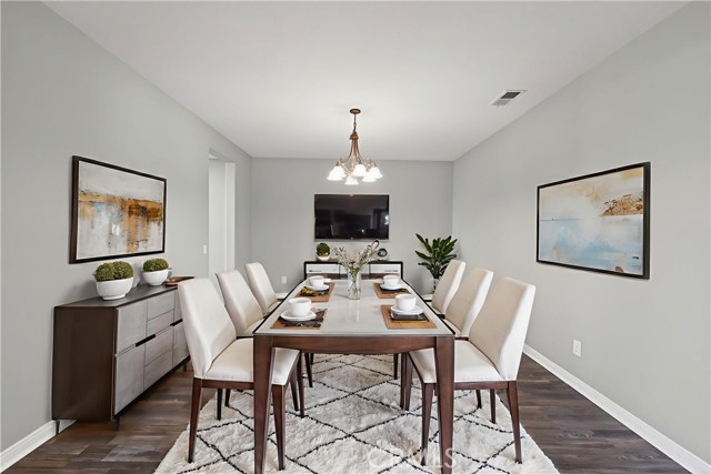 Detail Gallery Image 8 of 30 For 16154 Skyridge Dr, Riverside,  CA 92503 - 5 Beds | 3/1 Baths