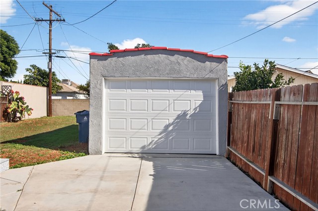 Detail Gallery Image 23 of 26 For 8734 Dalton, Los Angeles,  CA 90047 - 3 Beds | 2 Baths