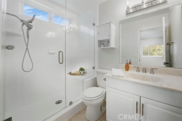 Detail Gallery Image 25 of 33 For 26947 Las Mananitas Dr, Valencia,  CA 91354 - 4 Beds | 3 Baths