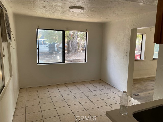 Detail Gallery Image 6 of 10 For 19216 Kendell, Devore,  CA 92407 - 0 Beds | 1 Baths