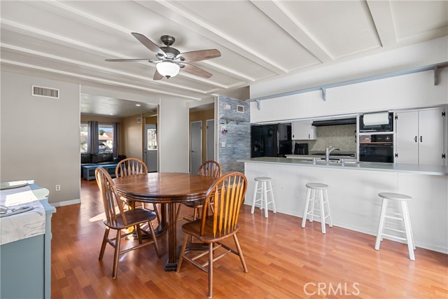 Detail Gallery Image 12 of 64 For 15900 Napa, North Hills,  CA 91343 - 4 Beds | 2 Baths