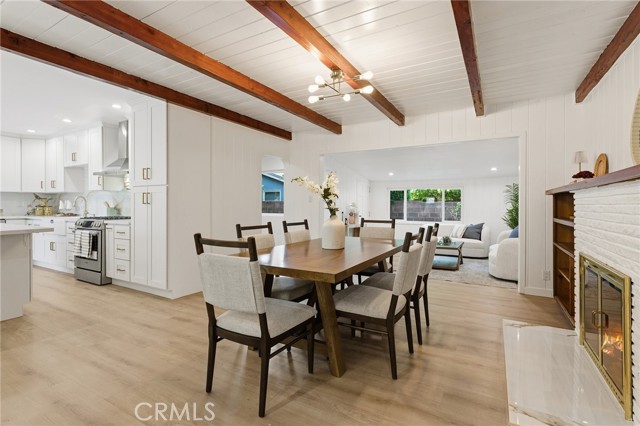 Detail Gallery Image 16 of 51 For 6539 Noble Avenue, Van Nuys,  CA 91411 - 4 Beds | 4 Baths