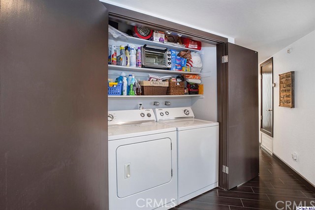 1 Bed Home for Sale in Sherman Oaks, California
