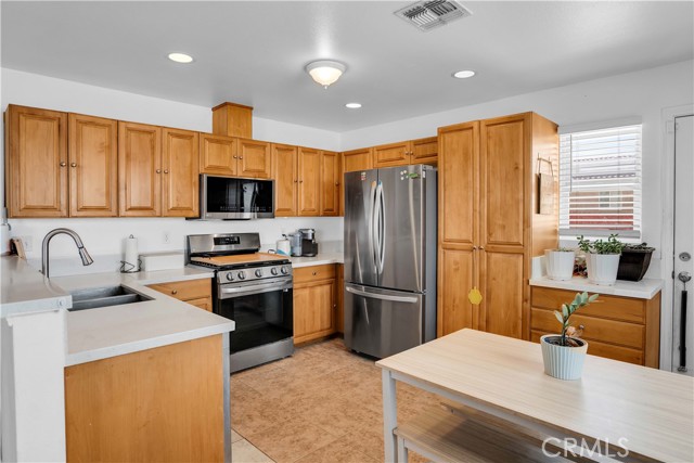 Detail Gallery Image 13 of 54 For 6528 29 Palms, Twentynine Palms,  CA 92277 - 3 Beds | 2 Baths