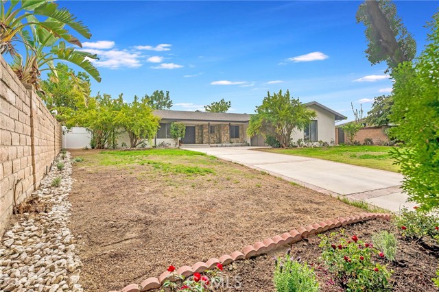 Detail Gallery Image 7 of 47 For 17244 Barneston Ct, Granada Hills,  CA 91344 - 3 Beds | 2 Baths