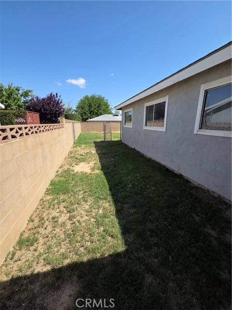 Detail Gallery Image 34 of 37 For 355 Woodlark St, Lancaster,  CA 93535 - 4 Beds | 2 Baths
