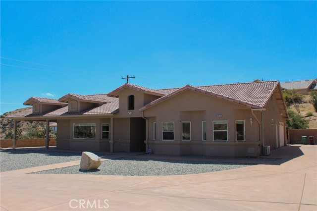 7416 Canyon Dr, Yucca Valley, CA 92284