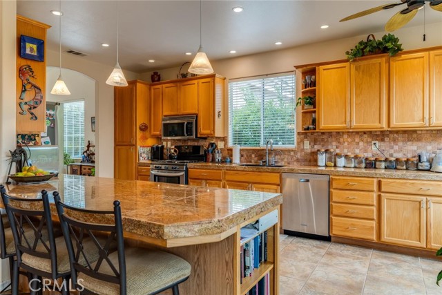 Detail Gallery Image 16 of 41 For 807 Sycamore Canyon Rd, Paso Robles,  CA 93446 - 3 Beds | 2 Baths