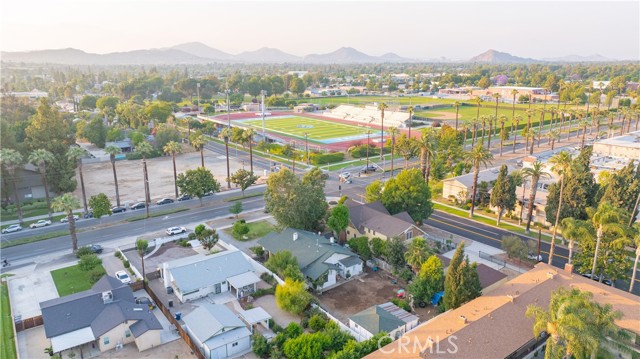 7914 Magnolia Avenue, Riverside CA: https://media.crmls.org/medias/0c8545ab-07a0-44ce-b273-f8e9235d603b.jpg