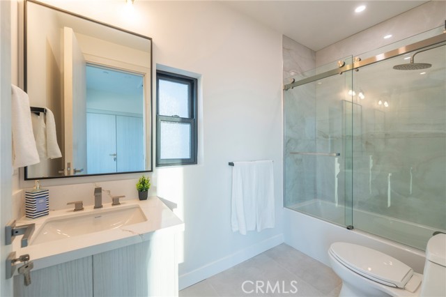 Detail Gallery Image 38 of 49 For 422 20th St, Huntington Beach,  CA 92648 - 3 Beds | 4/1 Baths