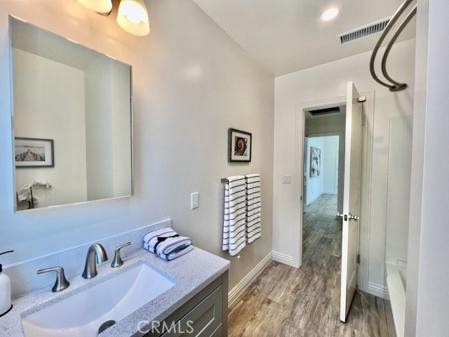 Detail Gallery Image 8 of 13 For 124 N. Pass Ave. #2,  Burbank,  CA 91505 - 1 Beds | 1 Baths