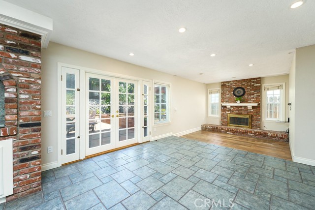 24161 Kathy Avenue, Lake Forest CA: https://media.crmls.org/medias/0c868bd1-cbbc-4795-9aee-27dc4512a113.jpg