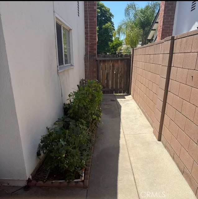 7856 Sausalito Avenue, West Hills CA: https://media.crmls.org/medias/0c8690c7-b2ef-4980-a749-bbc4c4934d2a.jpg