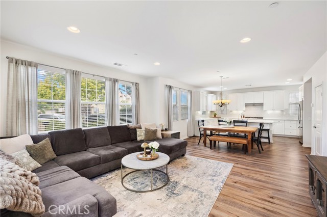 Detail Gallery Image 12 of 49 For 37 Majeza Ct, Rancho Mission Viejo,  CA 92694 - 3 Beds | 2/1 Baths