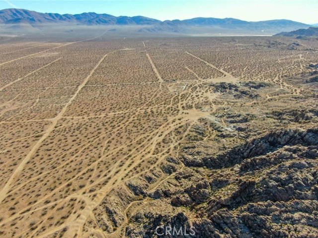 Detail Gallery Image 5 of 13 For 19011 Kensington St, Apple Valley,  CA 92307 - – Beds | – Baths