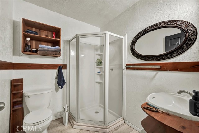 Detail Gallery Image 6 of 17 For 2690 Carmel Ave, Clearlake,  CA 95424 - 2 Beds | 1 Baths