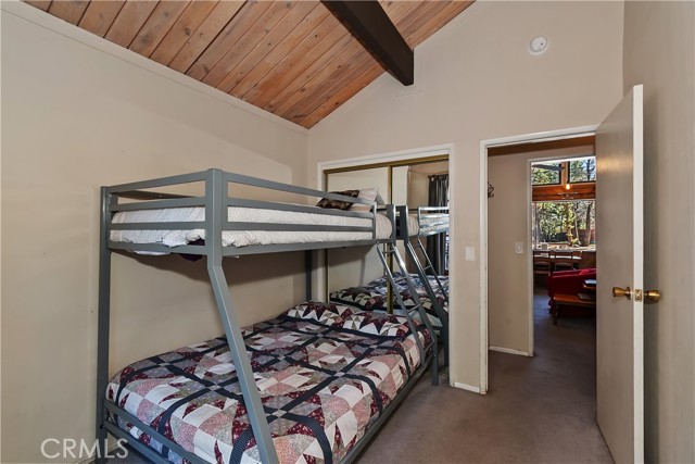 254 Wabash Lane, Sugarloaf CA: https://media.crmls.org/medias/0c893a78-2d8e-4bd0-a265-9c4afb7fbb62.jpg