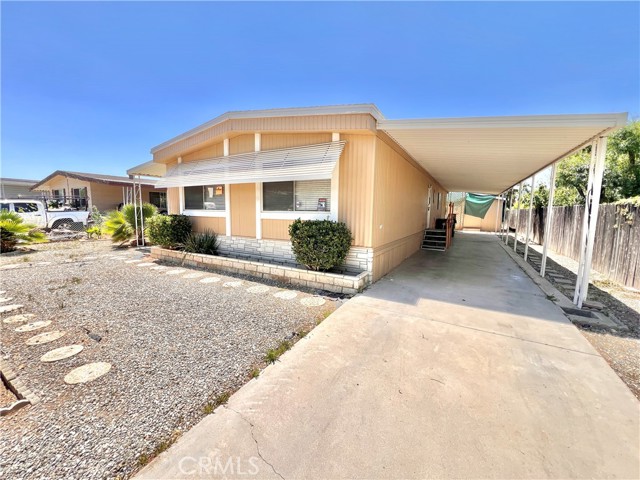 Detail Gallery Image 2 of 27 For 22735 via Santana, Nuevo,  CA 92567 - 2 Beds | 2 Baths