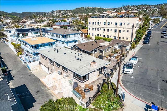 150 Cress Street, Laguna Beach CA: https://media.crmls.org/medias/0c8a2014-e398-4ce5-9de8-23e9d023a19e.jpg