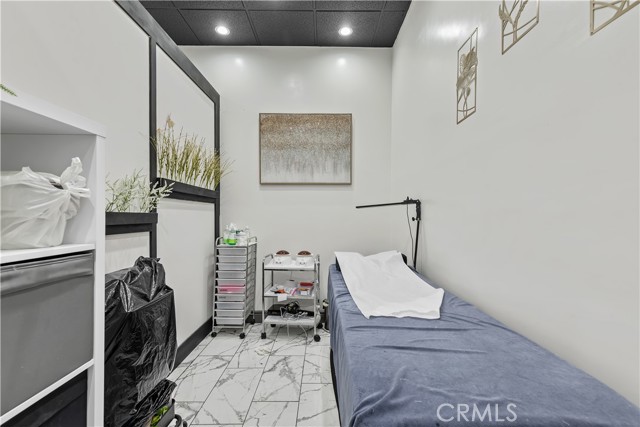 1520 N, Ontario CA: https://media.crmls.org/medias/0c8a4d4f-a753-430b-ae6f-2bc9a762d37e.jpg