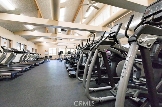 5345 Bahia Blanca W, Laguna Woods CA: https://media.crmls.org/medias/0c8a96fc-8a70-48ac-90f4-8e585848ffd8.jpg