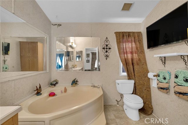 Detail Gallery Image 16 of 19 For 5800 Hamner Ave #148,  Corona,  CA 91752 - 3 Beds | 2 Baths