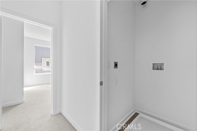 Detail Gallery Image 21 of 23 For 9423 1/2 N Sepulveda Blvd. #3,  North Hills,  CA 91343 - 2 Beds | 2/1 Baths