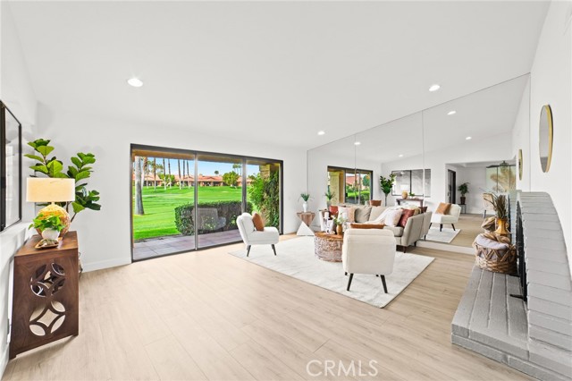 Detail Gallery Image 3 of 30 For 81 Camino Arroyo, Palm Desert,  CA 92260 - 3 Beds | 2 Baths