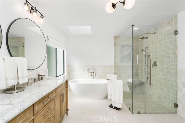 24743 Vantage Point Terrace, Malibu CA: https://media.crmls.org/medias/0c8c6168-4c92-4228-8635-f4f7c422f15f.jpg