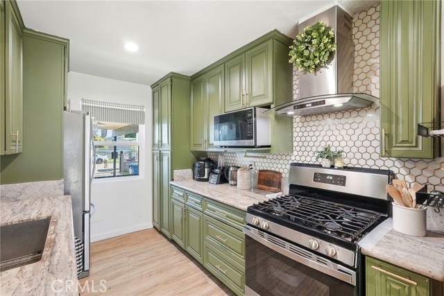 Detail Gallery Image 4 of 22 For 937 Clintwood, La Puente,  CA 91744 - 3 Beds | 2 Baths