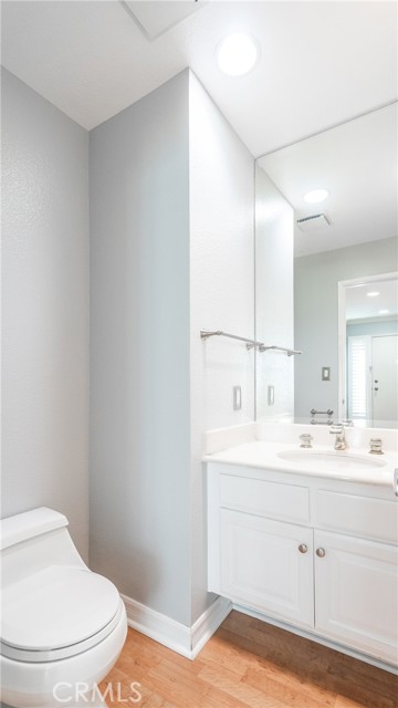 Detail Gallery Image 22 of 32 For 10055 Melinda Way #4,  Northridge,  CA 91325 - 3 Beds | 2/1 Baths
