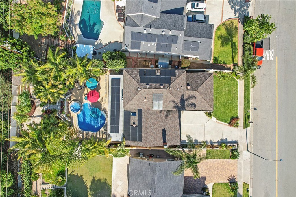 https://media.crmls.org/medias/0c8cf5dc-d8db-49eb-ad74-b52ebb6699d0.jpg?preset=X-Large