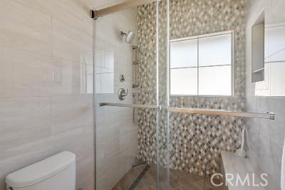 17 Auvergne, Newport Coast CA: https://media.crmls.org/medias/0c8d2ec5-1fa0-4e9d-b2a4-68da54c52dcb.jpg