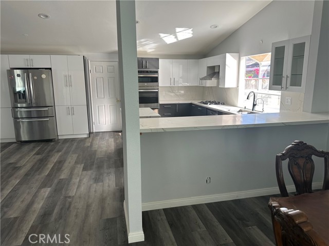 20723 Dolorosa Street, Woodland Hills CA: https://media.crmls.org/medias/0c8d31b5-37ed-4abc-937d-016790e47cf5.jpg