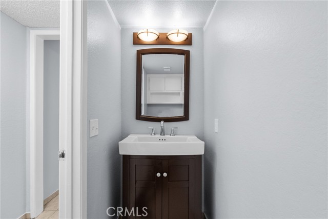 14265 Terra Bella St, Panorama City CA: https://media.crmls.org/medias/0c8d43b0-2205-4687-a175-ac4704b8e1ad.jpg
