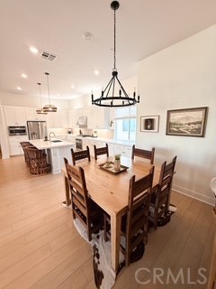 Detail Gallery Image 3 of 15 For 27628 Exploration, Valencia,  CA 91381 - 3 Beds | 2 Baths