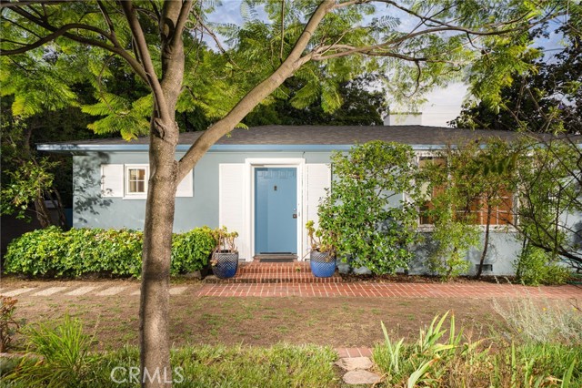 644 W 10th Street, Claremont CA: https://media.crmls.org/medias/0c8e7670-0517-4b65-87b6-d64b02ff1d8d.jpg