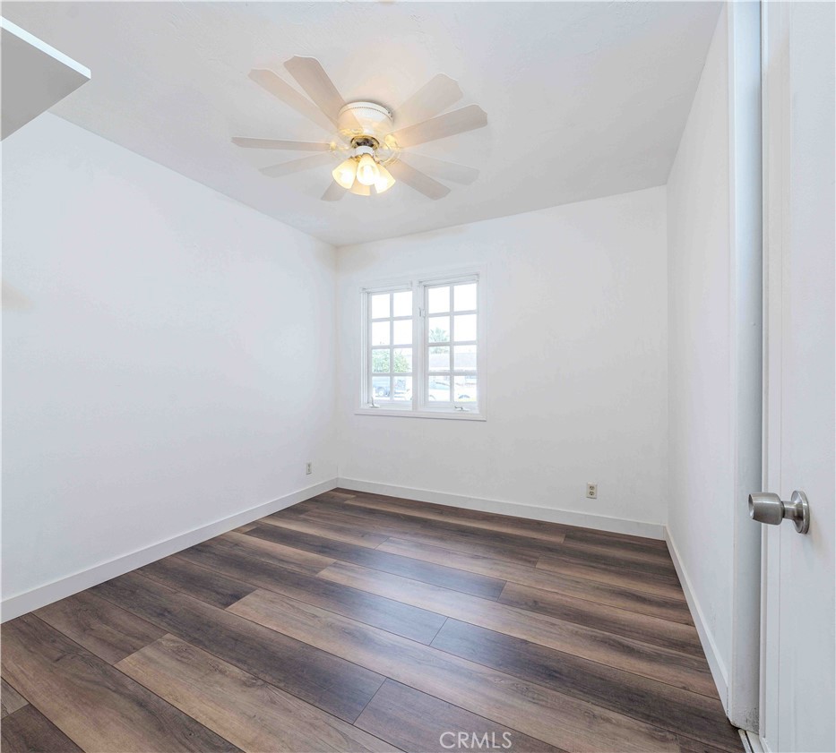 MLS #OC25280398 image #18