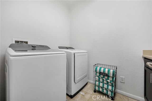 43228 Bacino Court, Indio CA: https://media.crmls.org/medias/0c8fed0e-fab5-45d6-bbad-afa60098edb6.jpg