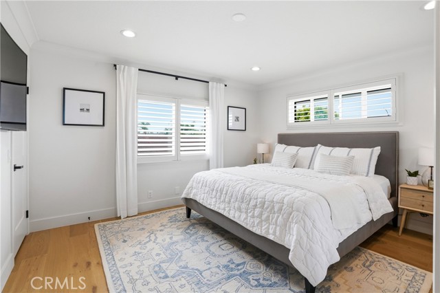 Image 27 of 43 For 20082 Gothic Circle