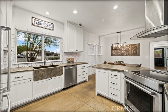 Detail Gallery Image 13 of 48 For 4209 Caballo Way, Chico,  CA 95973 - 3 Beds | 2/1 Baths